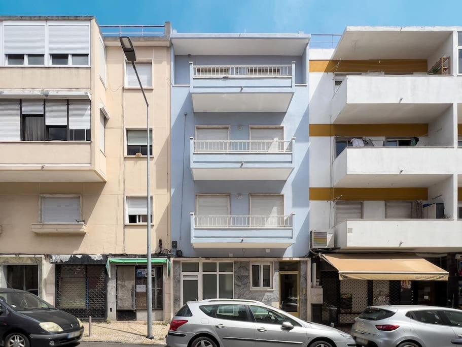 Apartamento Olaias Lisbon 2 Bed Near Metro 2 Exterior foto